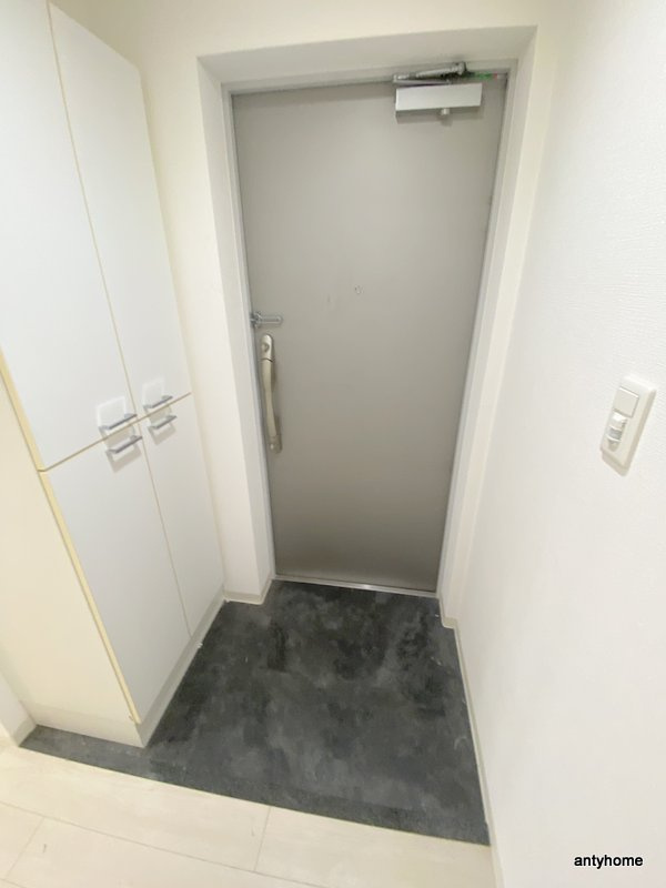 ADWResidence松屋町　仲介手数料無料の玄関