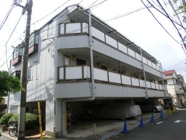 小泉ビルのその他共用部分|１F駐車場の賃貸物件です。