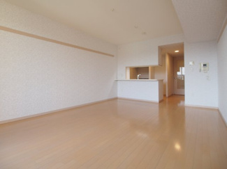 【居間・リビング】 | ロイヤルパーク多摩川2番館 | 11.5帖　洋室です
