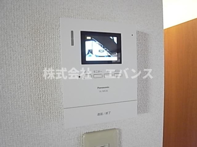 【玄関】 | クローバーハウス | 落ち着いた玄関です