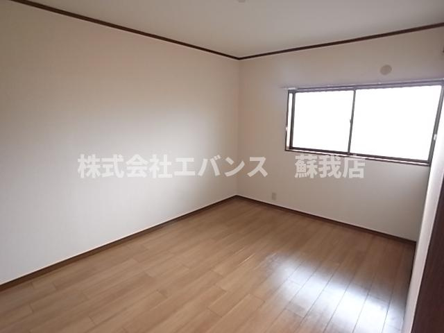 【寝室】 | クローバーハウス | 使い勝手のいい寝室です