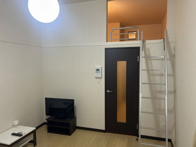 レオネクストクレールⅡの居間・リビング|居間です