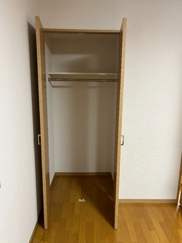 世田谷区奥沢５丁目の賃貸マンションの内装|グランピア自由が丘_103_クローゼット