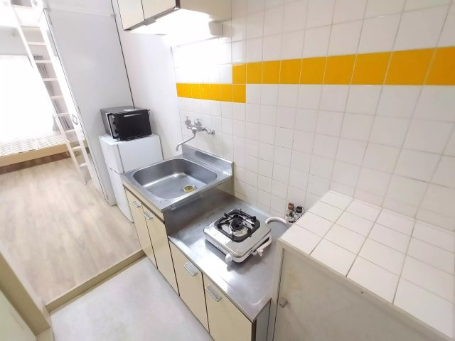 AP81 ヴィラ弥生町101のキッチン|



