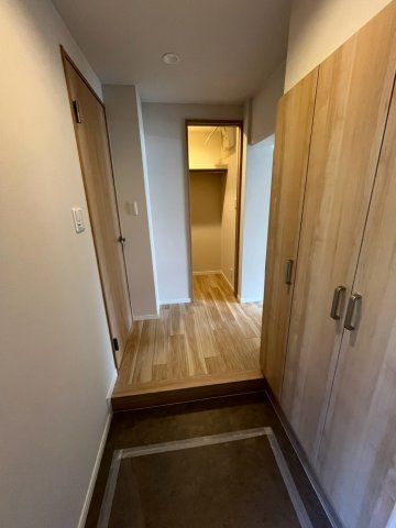 中落合第一住宅四五二号棟の玄関|落ち着いた玄関です