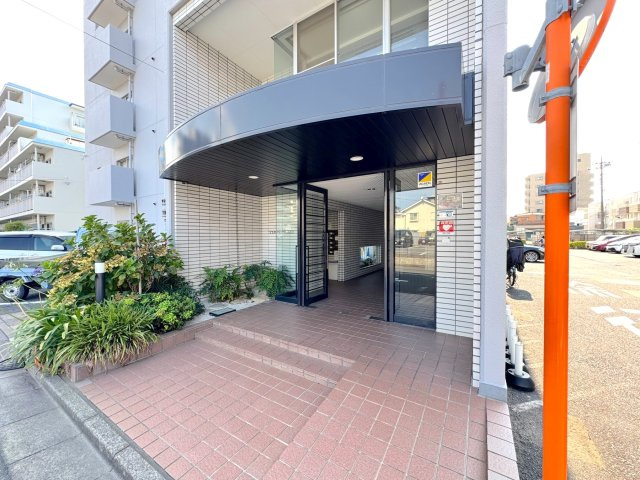 コスモパーク川口|エントランスの入り口