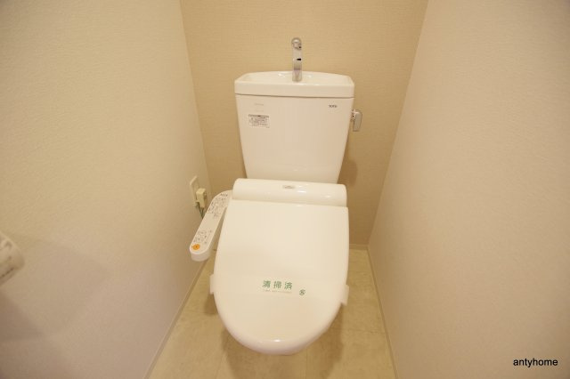 レジュールアッシュ福島フィーノ　仲介手数料無料のトイレ