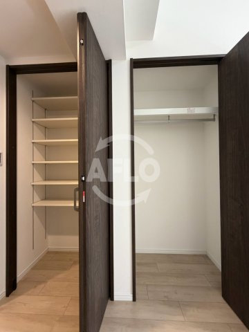 THE　SENSE　RESIDENCE　新深江の収納|ＴＨＥＳＥＮＳＥＲＥＳＩＤＥＮＣＥ新深江　収納