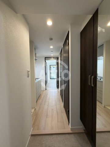 THE　SENSE　RESIDENCE　新深江の玄関|ＴＨＥＳＥＮＳＥＲＥＳＩＤＥＮＣＥ新深江　玄関