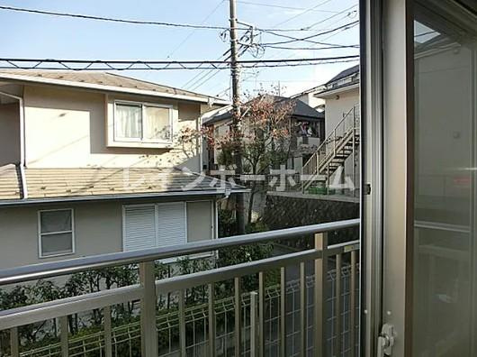 セレステ志木E号棟のバルコニー