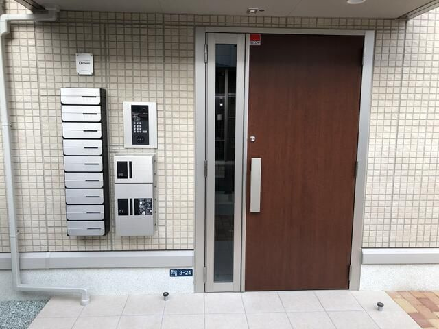 コンフォールＳＴのエントランス