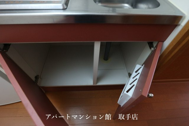 レオパレスムカイハラの収納
