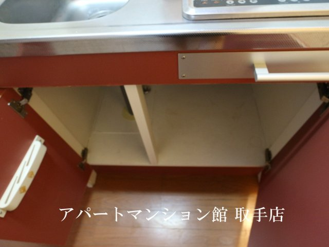 レオパレスラーク取手の収納