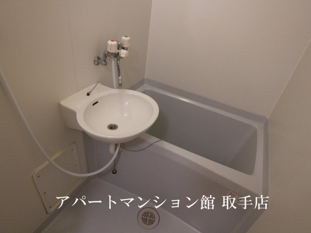 レオパレスラーク取手の浴室|画像5