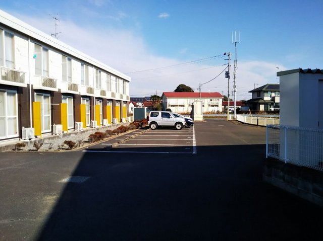 レオパレス2004の駐車場|画像8