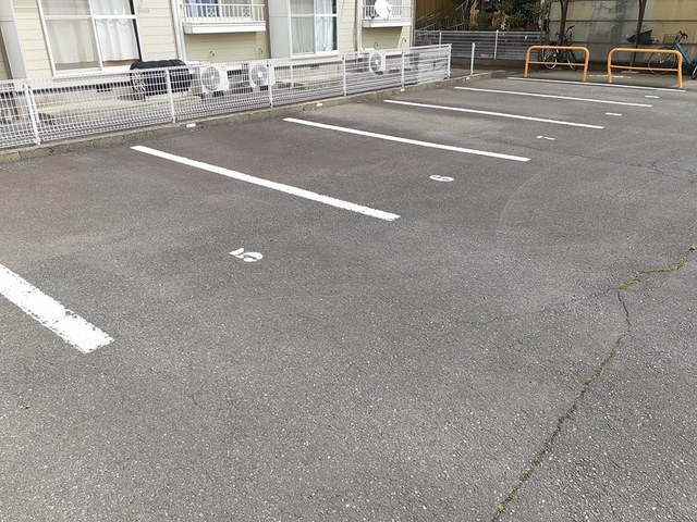 エスポワールＭの駐車場|駐車場