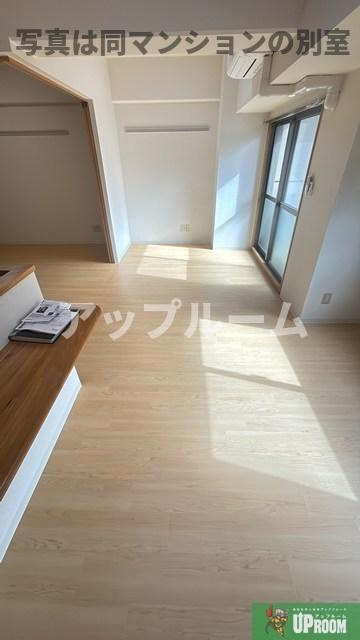 岩倉市栄町１丁目の賃貸マンションの居間・リビング