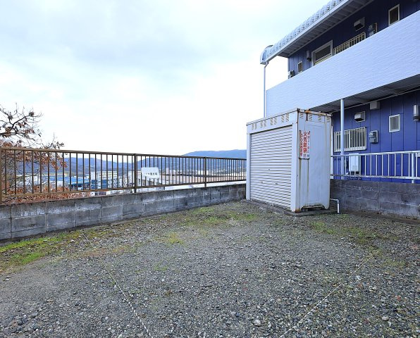 コーポM＆Tの駐車場