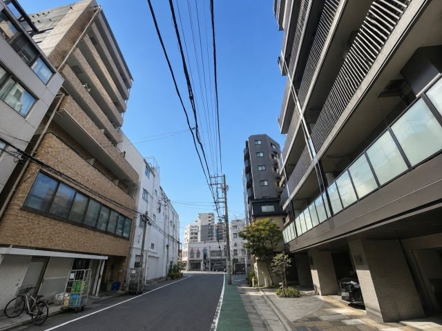 ライオンズマンション文京根津のその他|前面道路