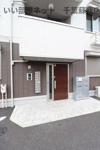 メゾンベース　Aのエントランス|安心オートロック付き♪
