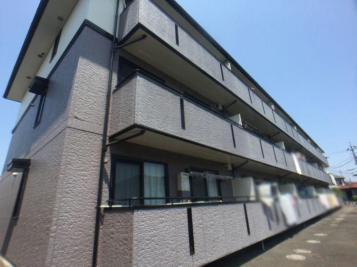 ジュネススズキの外観