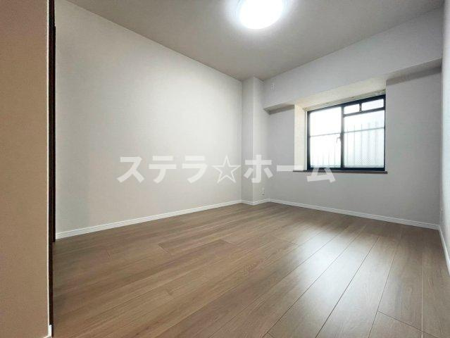 ラウンドスクエア吹田青葉丘の洋室|きれいな洋室です