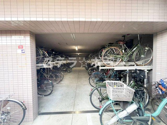 ラウンドスクエア吹田青葉丘の駐輪場|駐輪場です