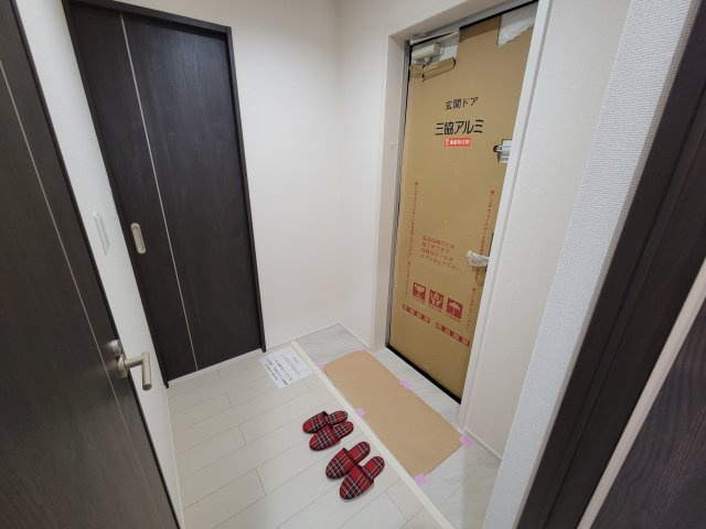 フジパレス高石Ⅲ番館の玄関|同施工会社・同型タイプ