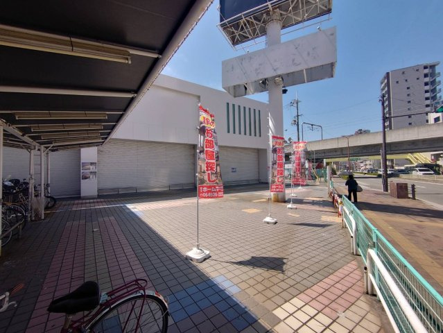 長居東ビルの外観