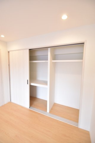 大阪市城東区中央１丁目の賃貸マンションの収納