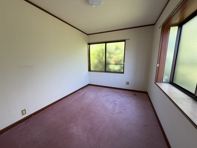 小鹿野町　借地権付き中古住宅の洋室|スタンダードな洋室です