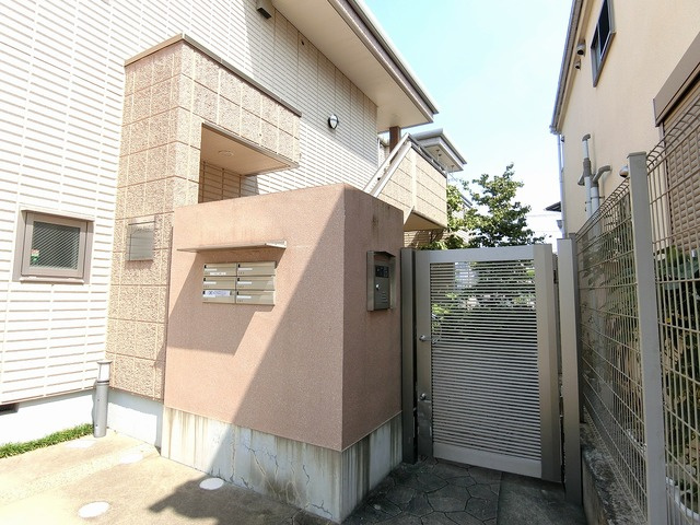 ＣＡＳＡ　ＢＲＡＮＺＩＮＯのエントランス|★門扉付きエントランス★