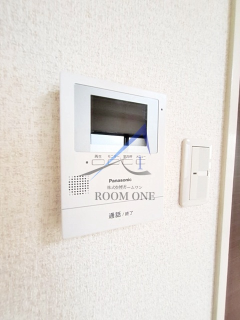 ＫＳＧ京葉鈴木ビルのセキュリティ|モニター付きインターホンです。