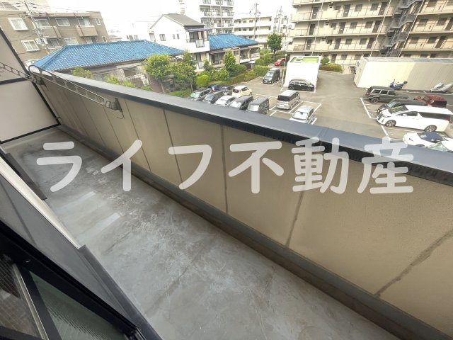 吉鴻ハイネス3のバルコニー|バルコニーがあります