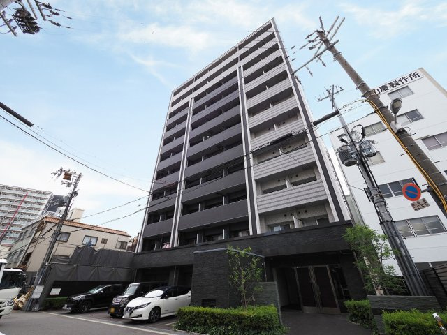 レジュールアッシュ九条の外観