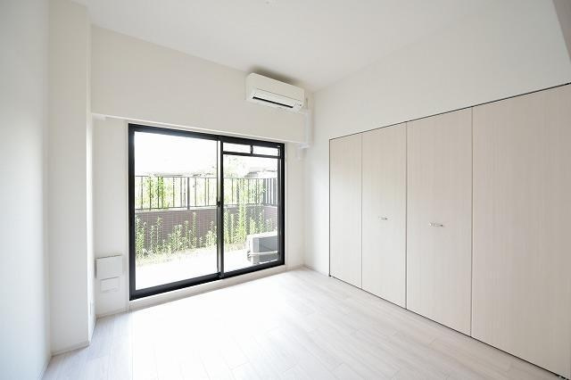 西宮市大屋町の賃貸マンションの居間・リビング