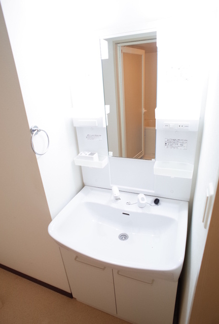 西宮市甲東園２丁目の賃貸マンションの洗面所