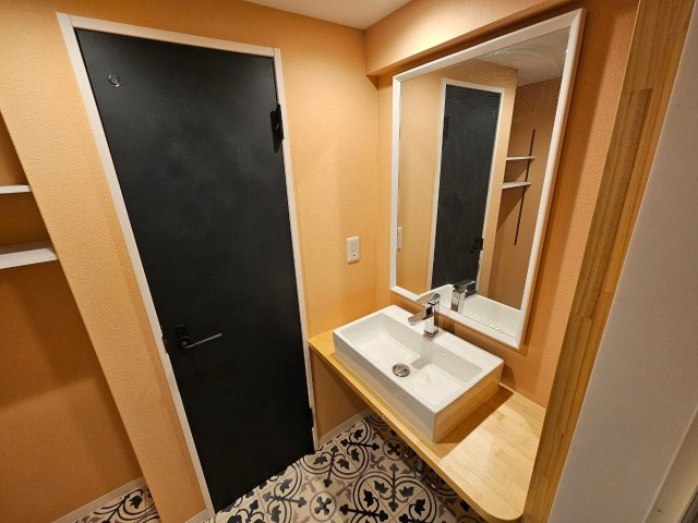 芦屋市大東町の賃貸マンションの洗面所