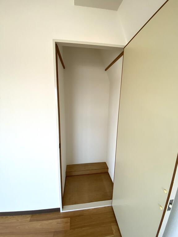芦屋市竹園町の賃貸マンションの収納