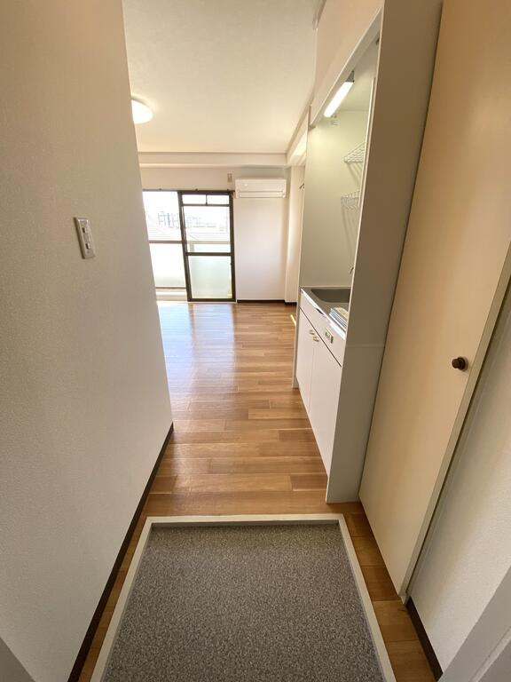 芦屋市竹園町の賃貸マンションの玄関