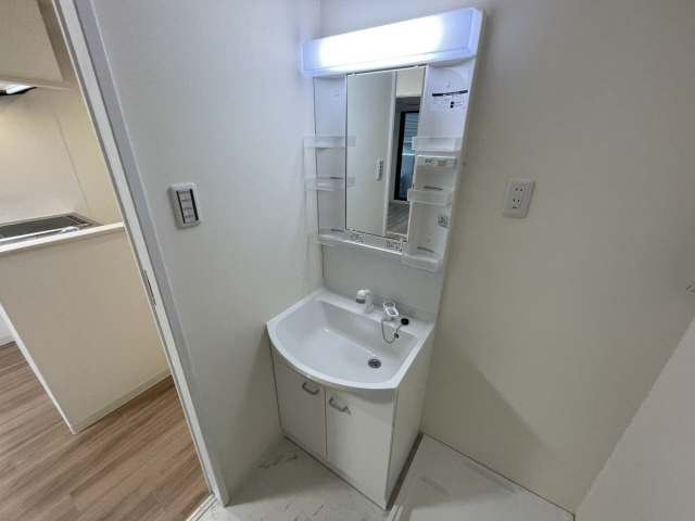 芦屋市南宮町の賃貸マンションの洗面所