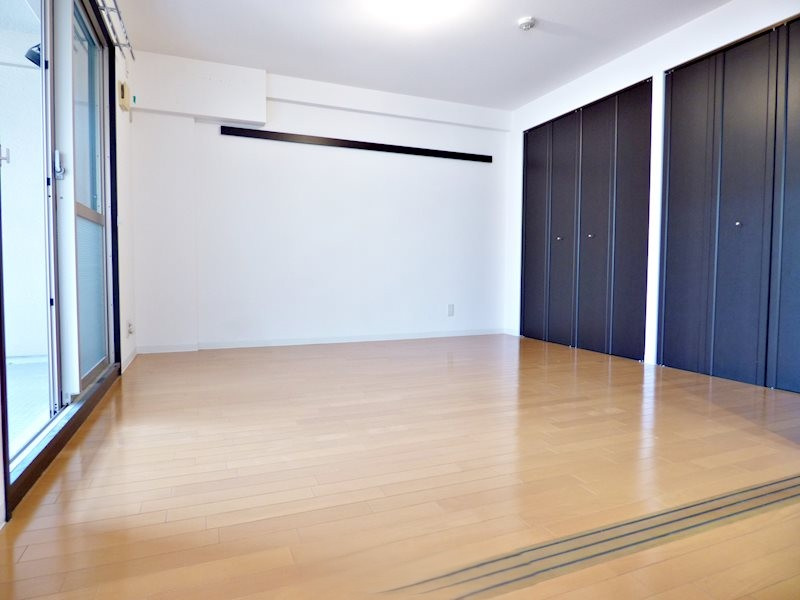 西宮市甲子園口４丁目の賃貸マンションの居間・リビング