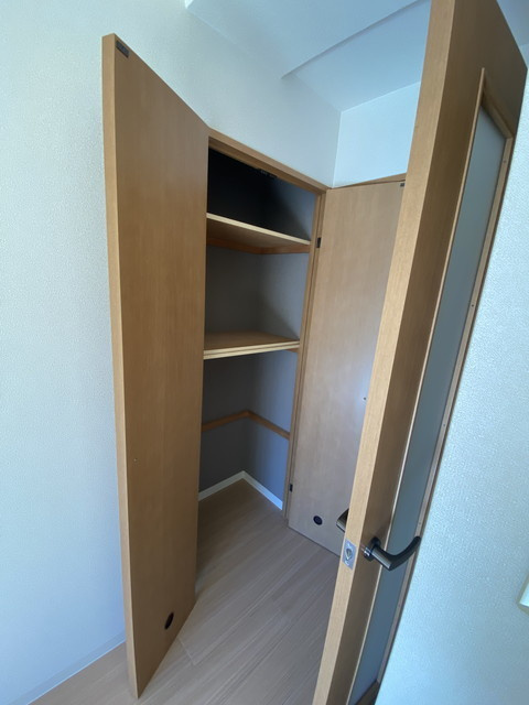 西宮市甲東園１丁目の賃貸マンションの収納