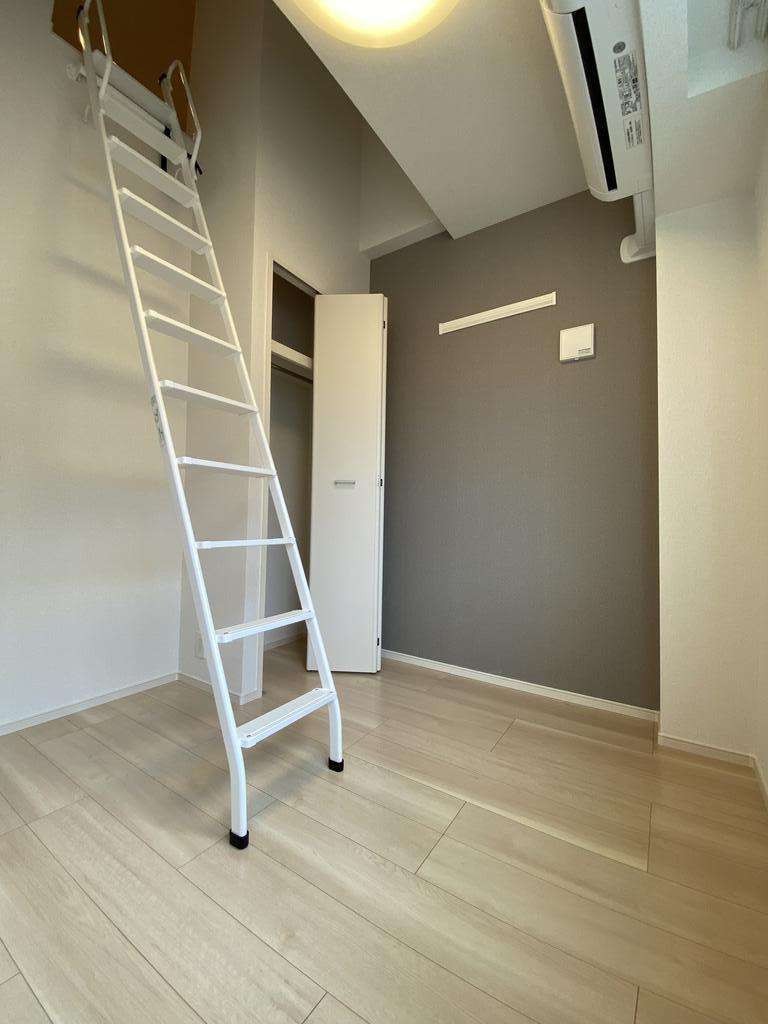西宮市名次町の賃貸マンションの居間・リビング