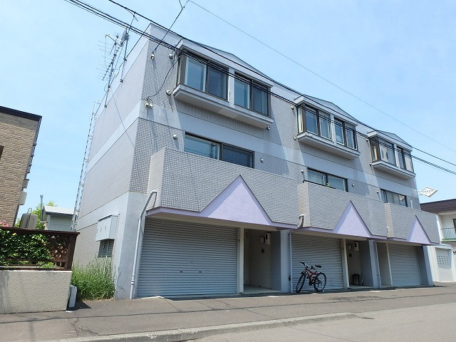 ＵＲＢＡＮ西岡