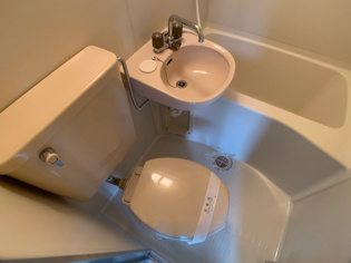 浴室内にトイレがあります☆