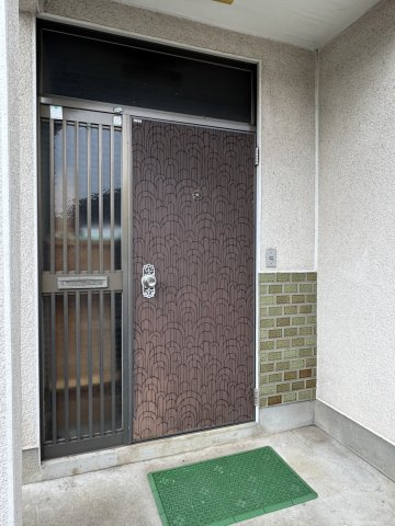 駅近！住みやすい中古住宅 日光市板橋の玄関|シンプルで使いやすい玄関です