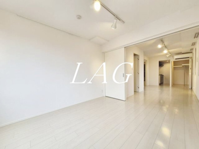 【寝室】 | ＬＵＯＲＥ新井薬師 | 寝室です。