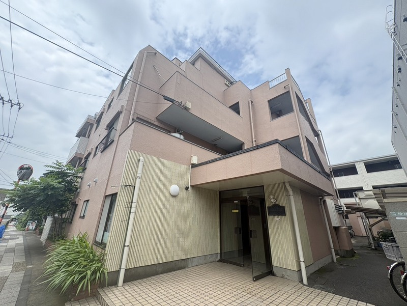 エレガンス竹ノ塚の外観|外観/5階建て2階南向きのお部屋のご紹介です！