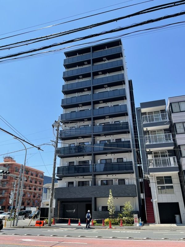 エストゥルース横浜蒔田の外観